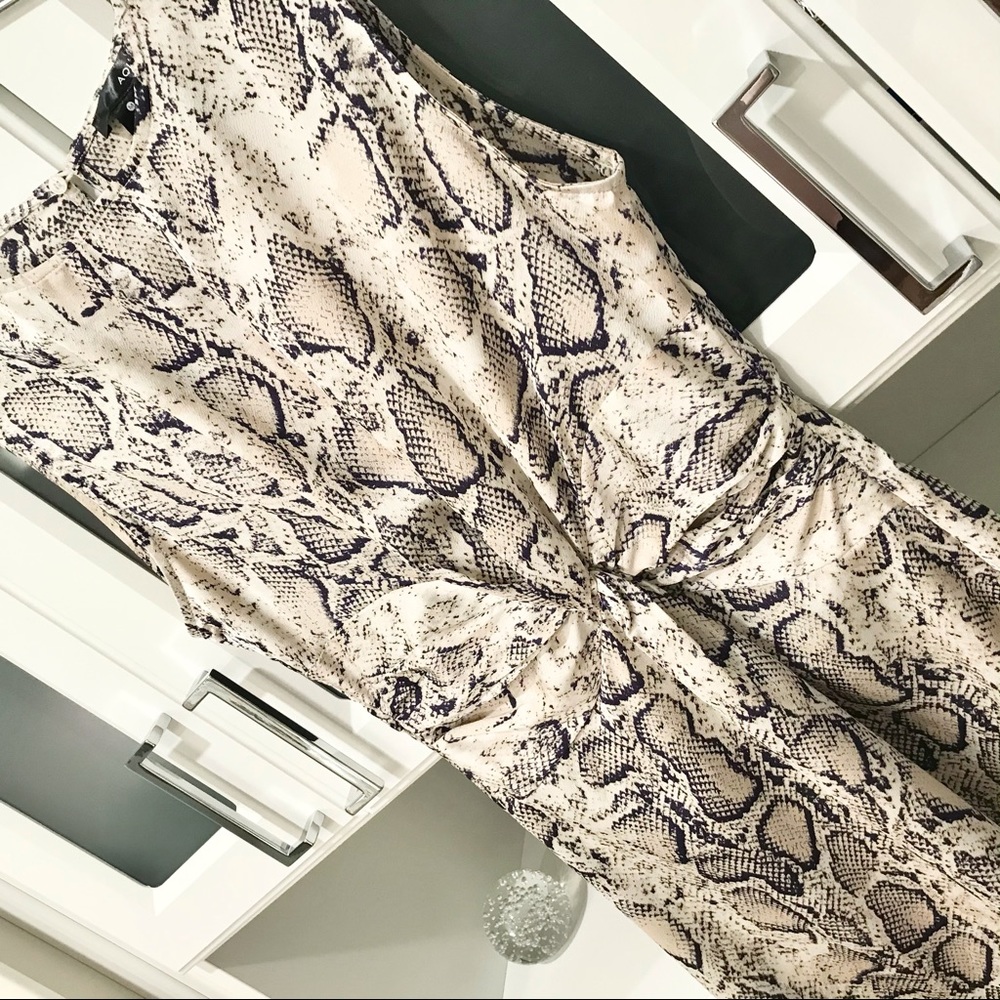 Sleeveless Twisted Snake Printed Dress - NWTags - Picture 3 of 12